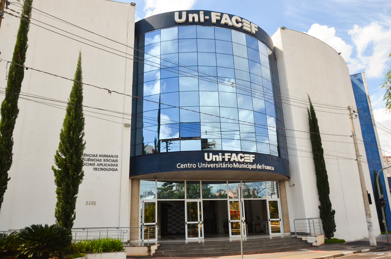 fachada Uni Facef original